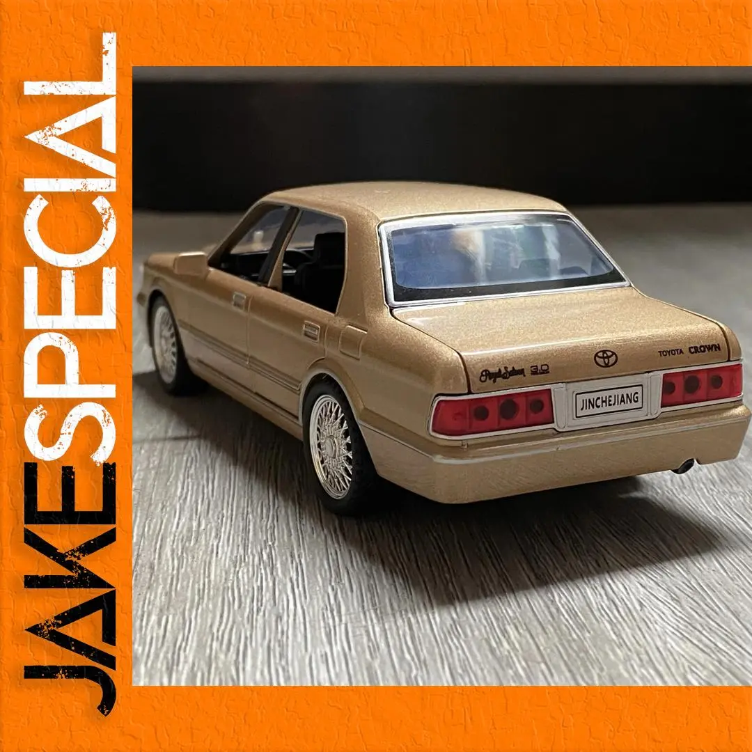 Toyota Crown Royal Classic 1:32 Diecast Model 1 Toyota Crown Royal Classic 1:32 Diecast Model