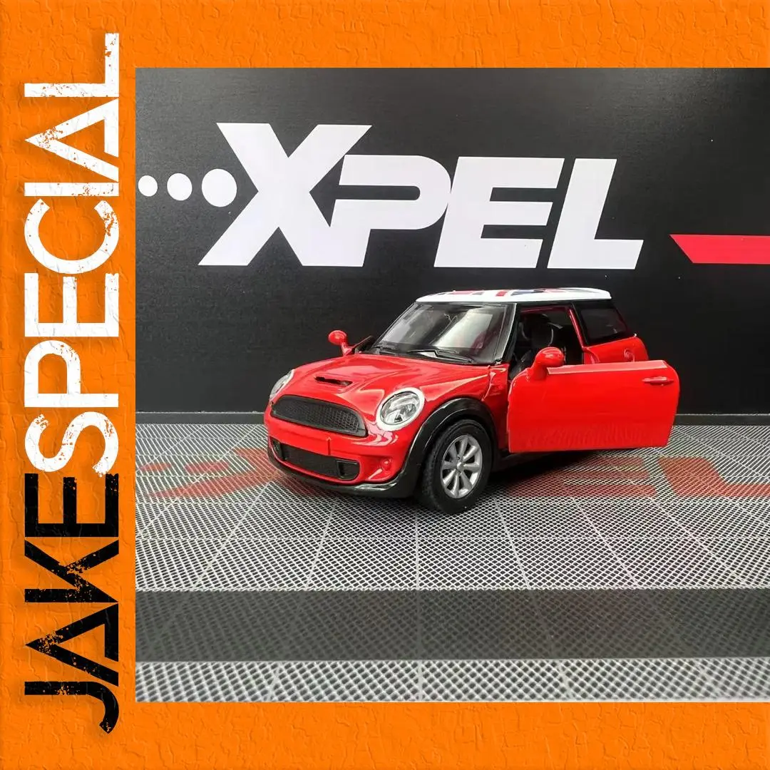 1:36 Scale Diecast Mini Cooper Model Red/White 1 1:36 Scale Diecast Mini Cooper Model Red/White
