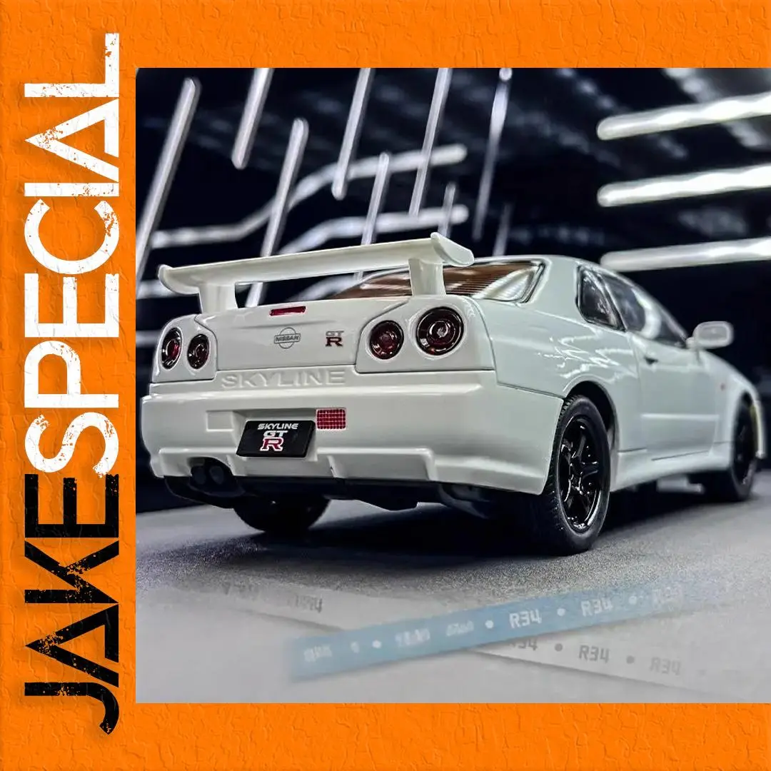 Nissan GTR R34 Skyline 1:24 Diecast Model 1 Nissan GTR R34 Skyline 1:24 Diecast Model