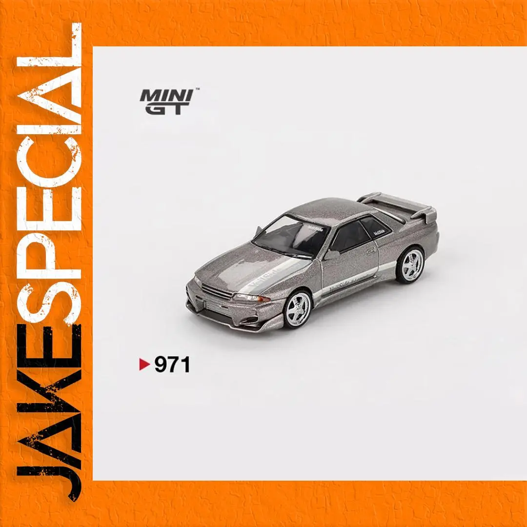 Skyline GT-R (R32) 1:64 Scale Diecast Model 1 Skyline GT-R (R32) 1:64 Scale Diecast Model