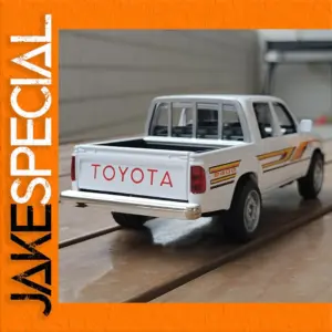1:32 Scale Toyota Hilux Off Road Model