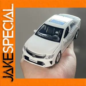 Toyota Camry 1:32 Scale Diecast Model