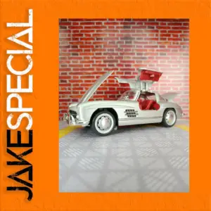 1:32 Scale Classic Car Alloy Model Silver