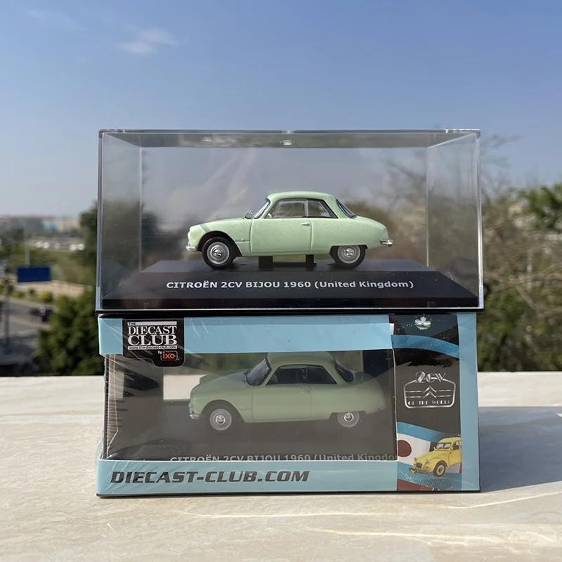 1960 Citroen 2CV Diecast Model Car 1:43 Scale 5 1960 Citroen 2CV Diecast Model Car 1:43 Scale - Image 5