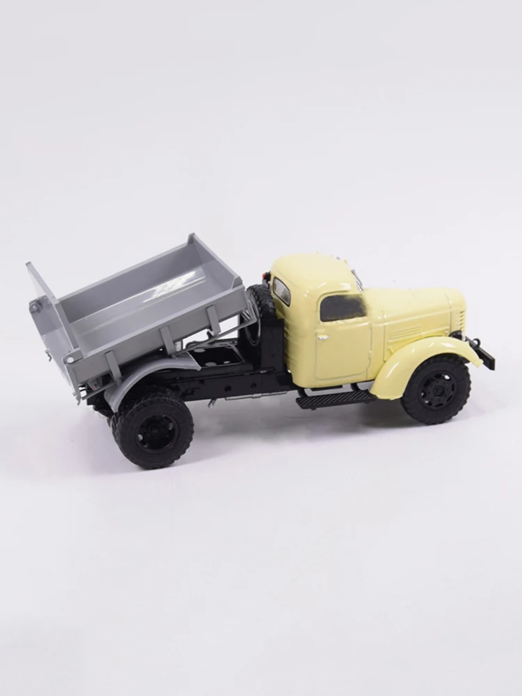 Soviet ZIS-MMZ-585 Diecast Truck Model 1:43 4 Soviet ZIS-MMZ-585 Diecast Truck Model 1:43 - Image 4