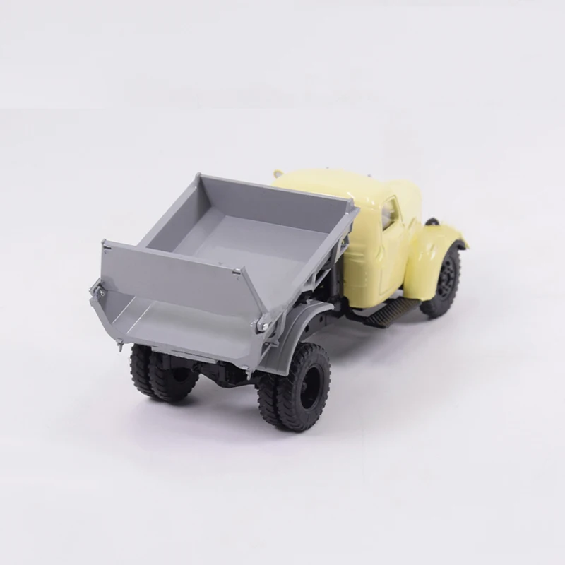 Soviet ZIS-MMZ-585 Diecast Truck Model 1:43 3 Soviet ZIS-MMZ-585 Diecast Truck Model 1:43 - Image 3