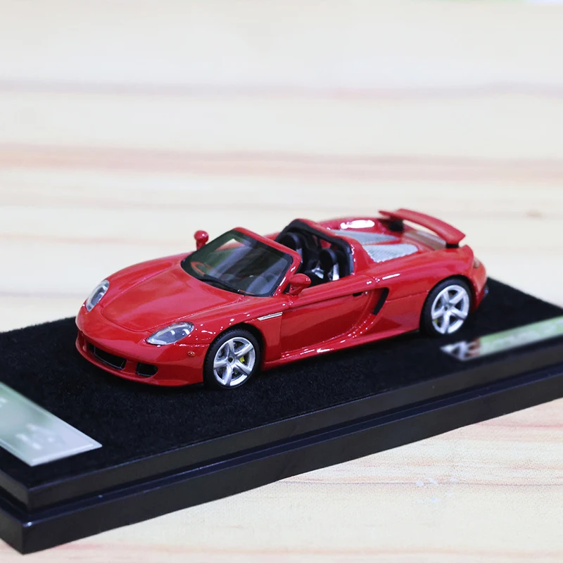 1:64 Carrera GT Convertible Diecast Model Set 6 1:64 Carrera GT Convertible Diecast Model Set - Image 6