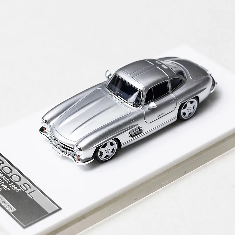 1:64 Mercedes-Benz 300SL Diecast Model Collection 9 1:64 Mercedes-Benz 300SL Diecast Model Collection - Image 9