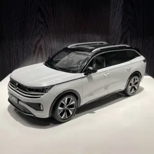 S04d6a3084a2c41cfb2d84ab8602ae2f9Z