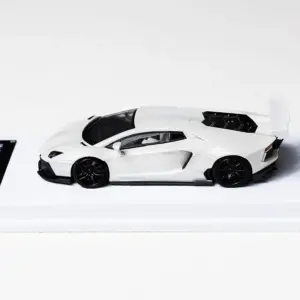 MJ 1:64 Lamborghini Aventador LP700-4 Collection 8 S06565be835854a939d30481ae4be09aaZ