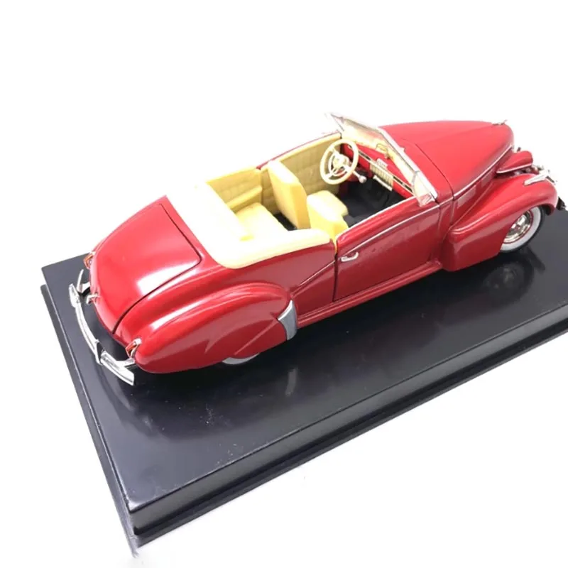 1940s Vintage Red Diecast Convertible Model Car 2 1940s Vintage Red Diecast Convertible Model Car - Image 2