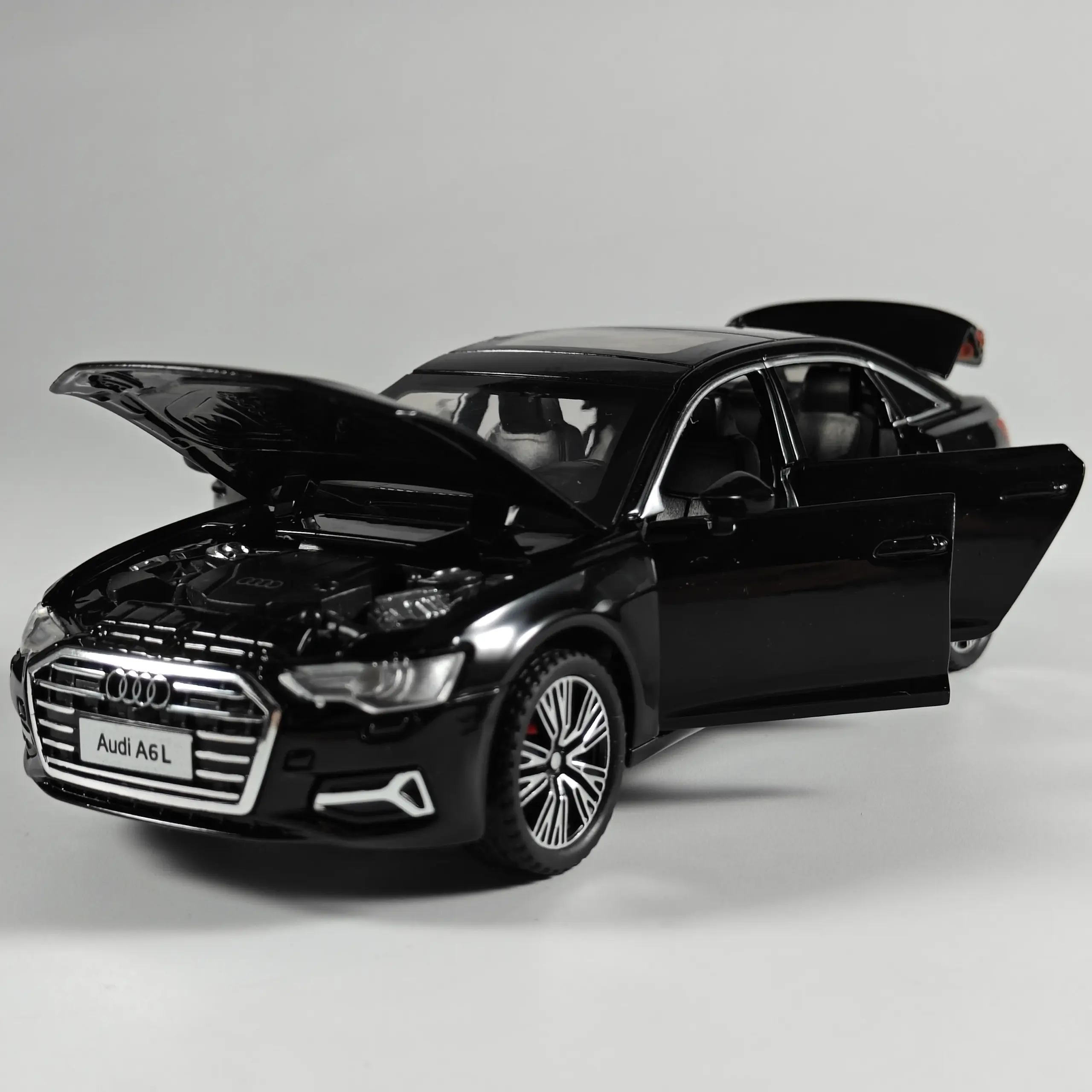 Audi A6L Luxury Midsize Sedan Diecast Model 1:32 6 Audi A6L Luxury Midsize Sedan Diecast Model 1:32 - Image 6