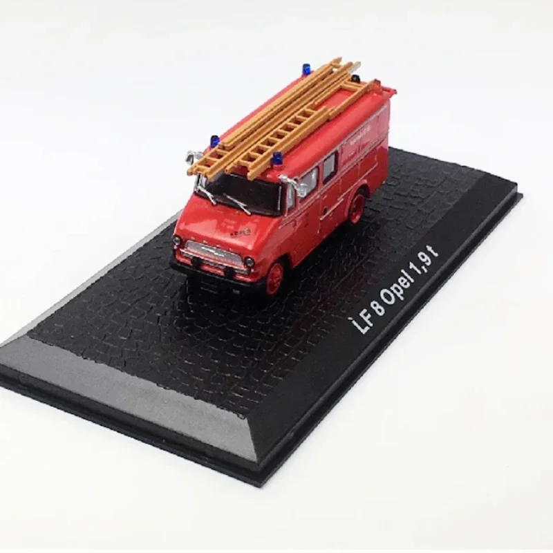 1:72 Scale LF 8 Opel Fire Truck Model 5 1:72 Scale LF 8 Opel Fire Truck Model - Image 5