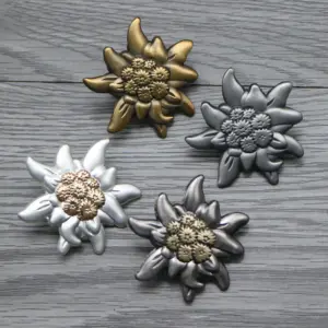 Retro Style Edelweiss Badge Pin 3.6 cm 12 S0796c32798664f62a346fbab144544f6y