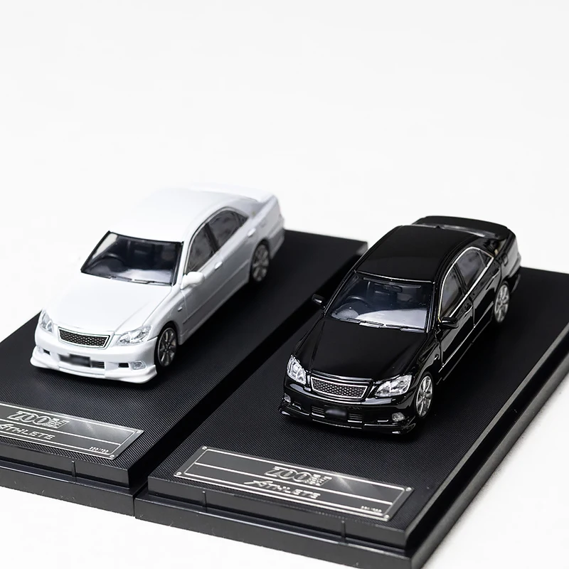 Zoom 1:64 CROWN Athlete Model GRS184 Set 2 Zoom 1:64 CROWN Athlete Model GRS184 Set - Image 2