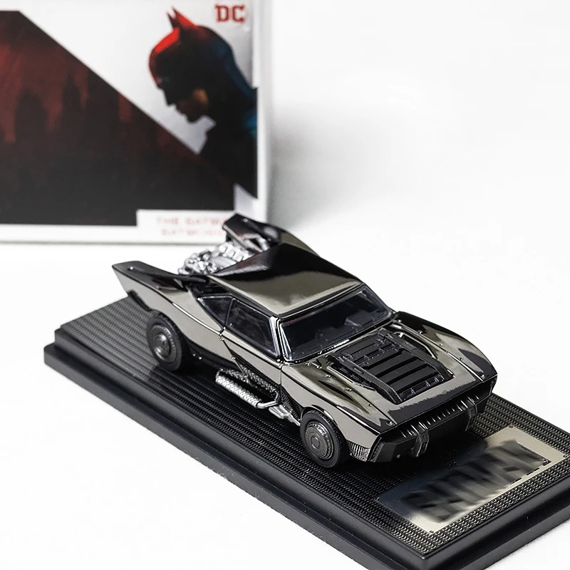 1:64 Scale Diecast Batmobile Model in Silver 6 1:64 Scale Diecast Batmobile Model in Silver - Image 6