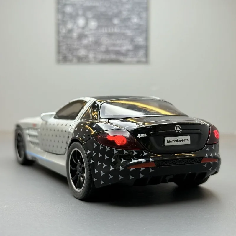 Benz SLR Sports Car 1:32 Scale Model 3 Benz SLR Sports Car 1:32 Scale Model - Image 3