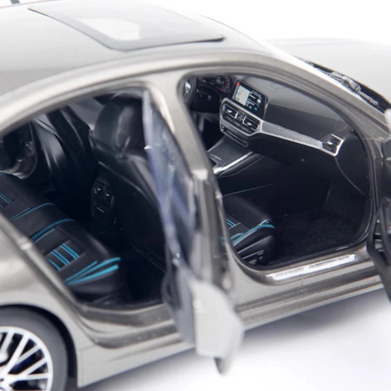 BMW 330i 1:18 Diecast Model Gray Metallic 6 BMW 330i 1:18 Diecast Model Gray Metallic - Image 6