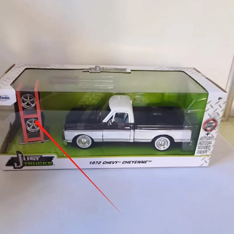 1972 Pickup Truck Diecast Model 1:24 Scale 6 1972 Pickup Truck Diecast Model 1:24 Scale - Image 6