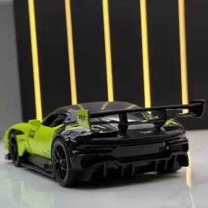 1:32 Aston Martin Vulcan Diecast Model Car 15 S0e19b06c41a84a09a3f9c7643acd94a2i