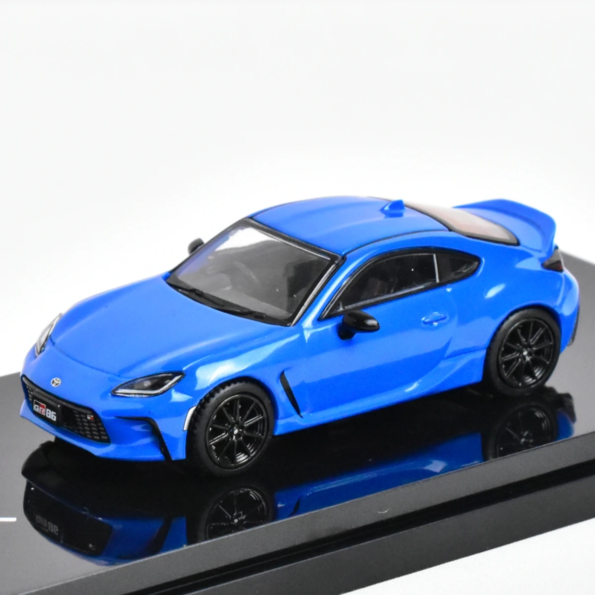 Hobby JAPAN 1:64 GR86 RZ Diecast Car Set 6 Hobby JAPAN 1:64 GR86 RZ Diecast Car Set - Image 6