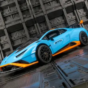 Lamborghini Huracan STO 1:18 Diecast Model 8 S0fa2f3d10a7645618dce439d552d8f9bv