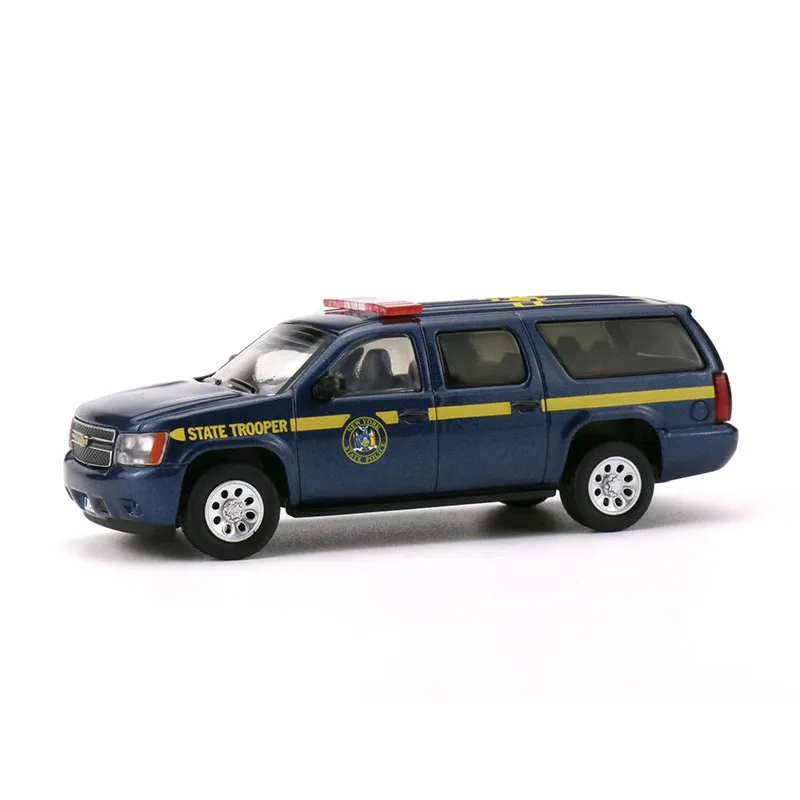 Chevrolet Express 1:64 Scale Diecast Ambulance 2 Chevrolet Express 1:64 Scale Diecast Ambulance - Image 2