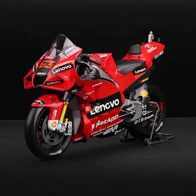 Vibrant 1:6 Scale Ducati Motorcycle Model 3 Vibrant 1:6 Scale Ducati Motorcycle Model - Image 3