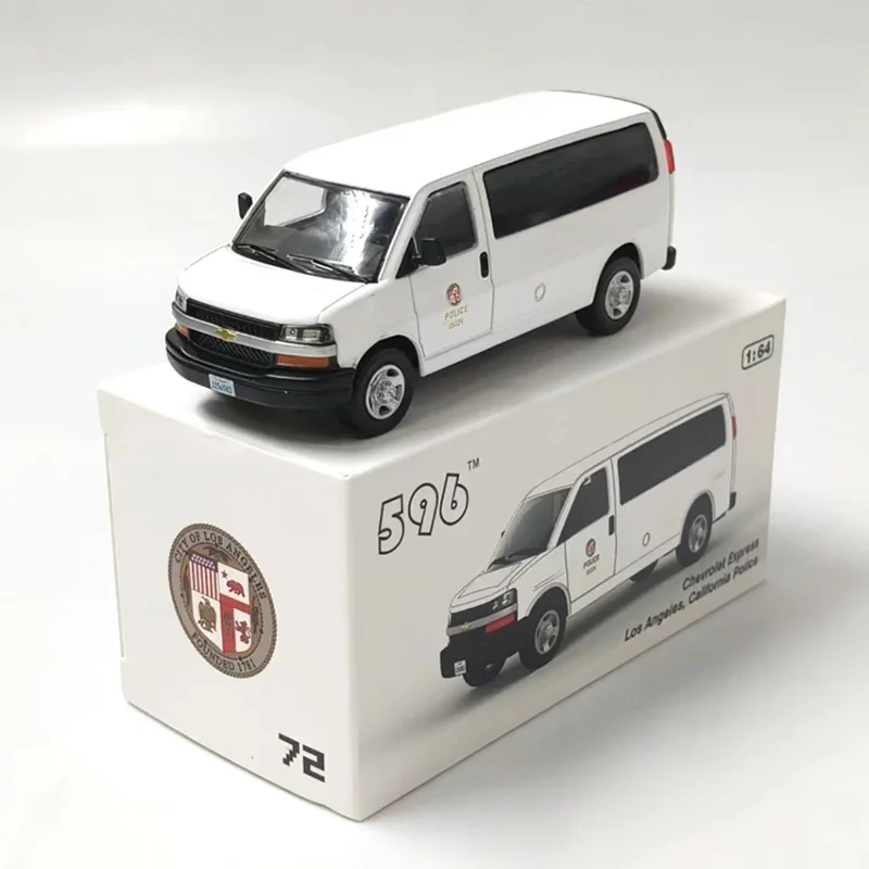 Chevrolet Express 1:64 Scale Diecast Ambulance 8 Chevrolet Express 1:64 Scale Diecast Ambulance - Image 8
