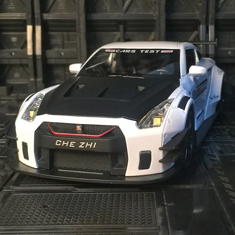 1:24 Scale Diecast Nissan GTR R35 Model 7 1:24 Scale Diecast Nissan GTR R35 Model - Image 7
