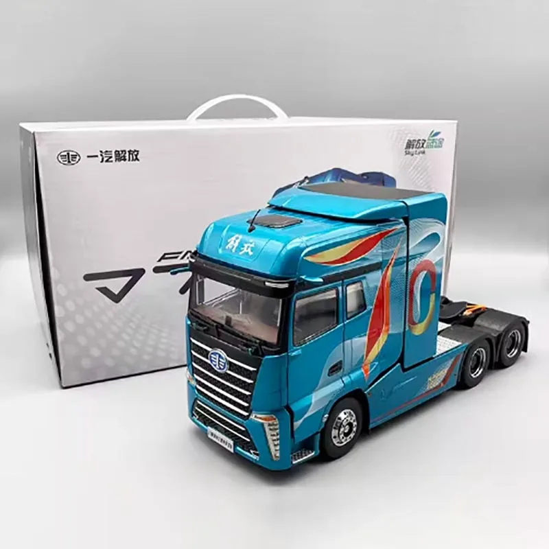 1:24 Scale Jiefang J7 Truck Model 6 1:24 Scale Jiefang J7 Truck Model - Image 6
