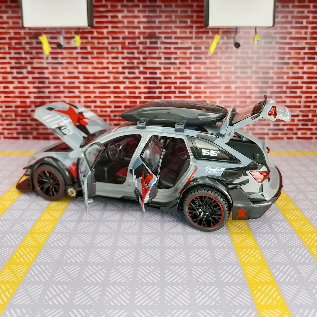 1/24 Scale RS6 Modified Vehicle with Lights 8 1/24 Scale RS6 Modified Vehicle with Lights - Image 8