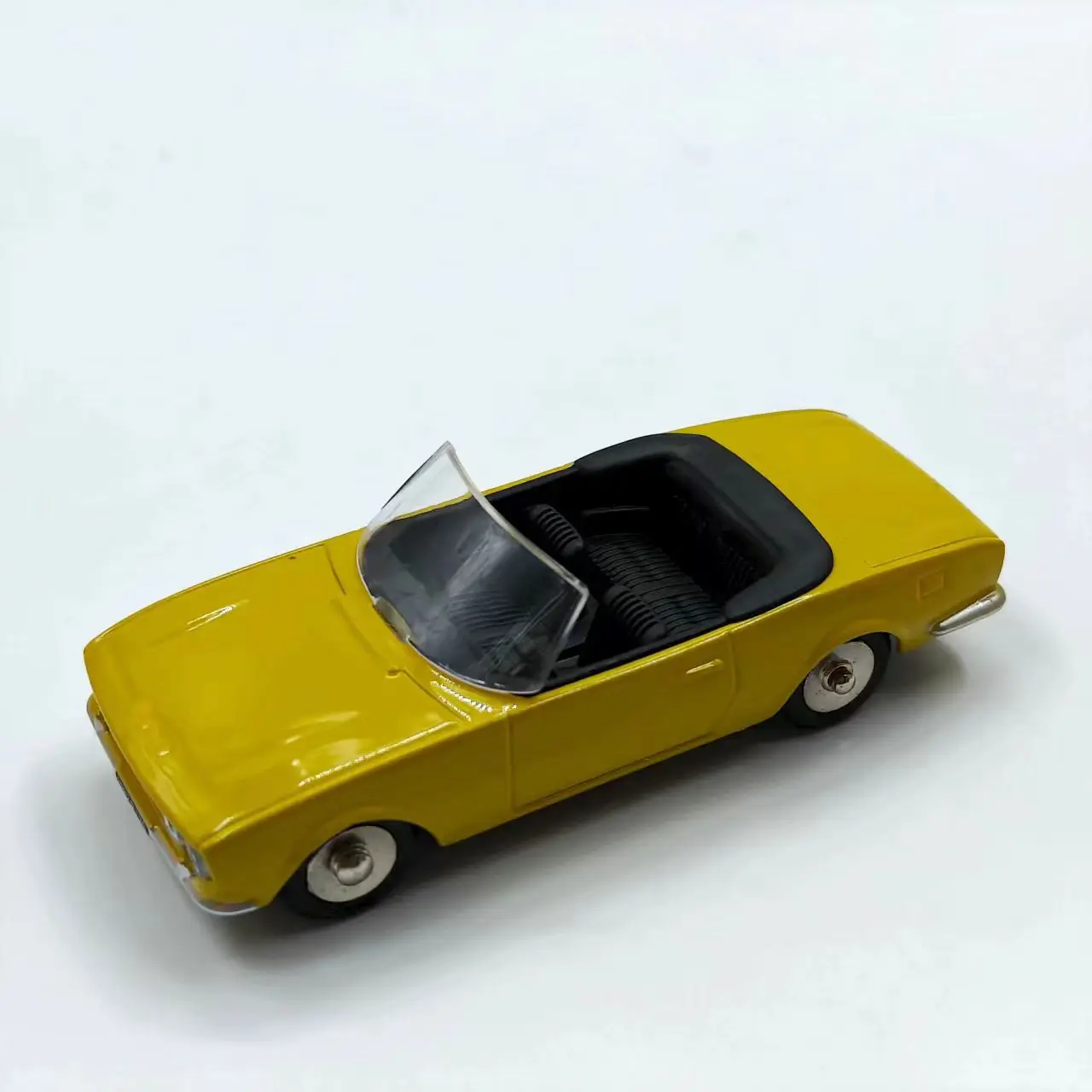 Peugeot 504 Cabriolet Diecast Model 1:43 Scale 2 Peugeot 504 Cabriolet Diecast Model 1:43 Scale - Image 2
