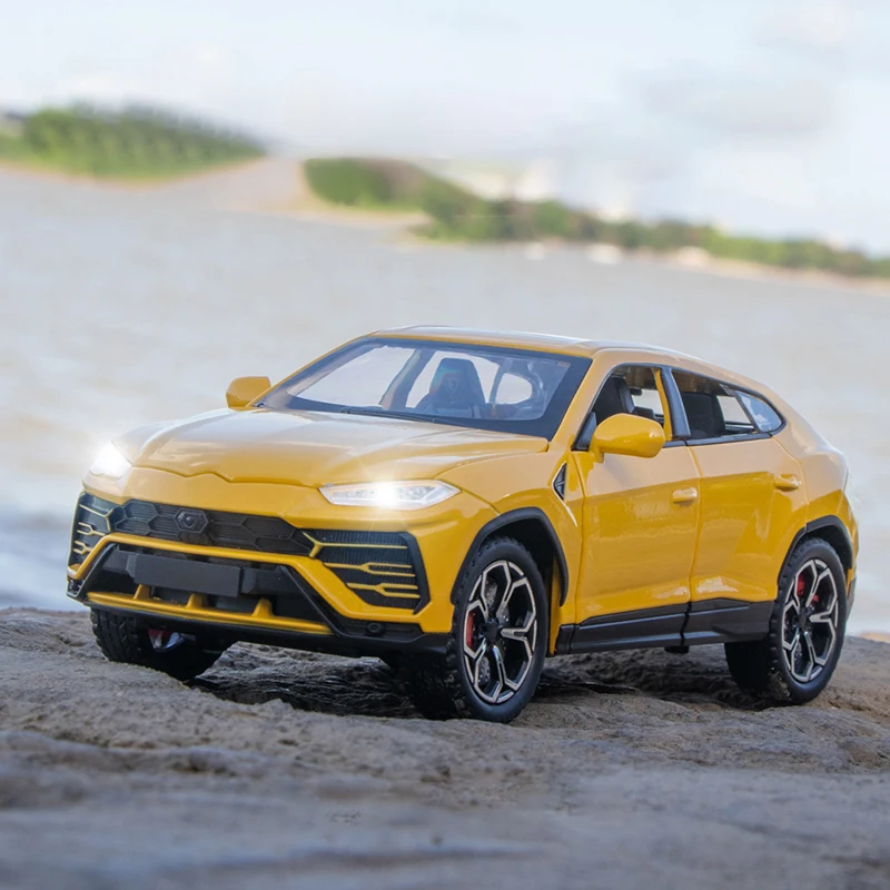 1:24 Scale Diecast Off-Road SUV Model 6 1:24 Scale Diecast Off-Road SUV Model - Image 6