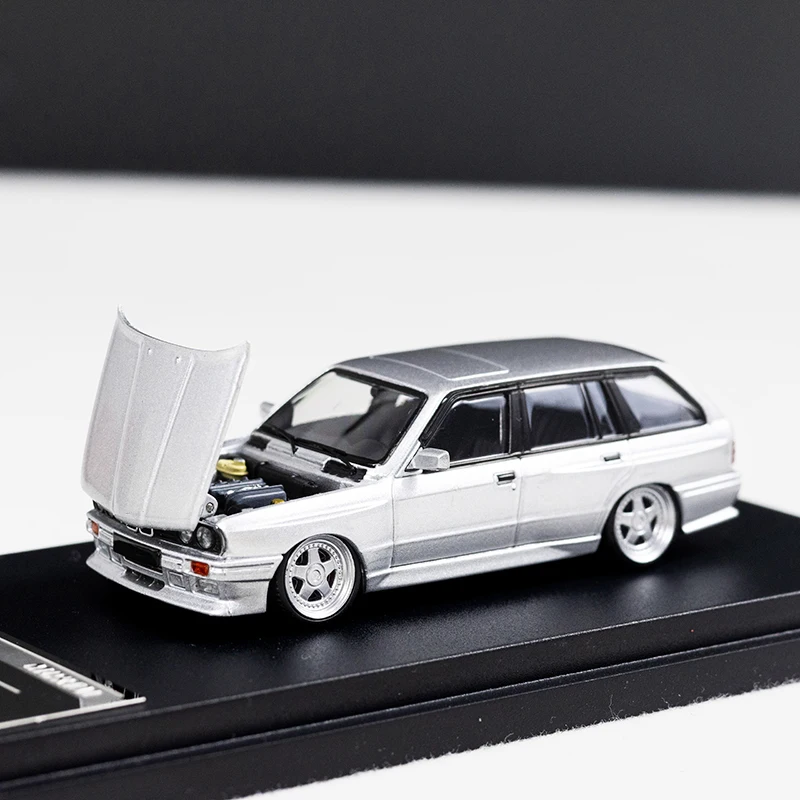 Mortal 1:64 E30 Diecast Car Model Set 8 Mortal 1:64 E30 Diecast Car Model Set - Image 8