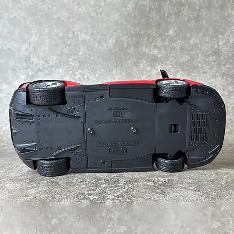 Bburago 1:18 Scale SP3 Supercar Model 5 Bburago 1:18 Scale SP3 Supercar Model - Image 5