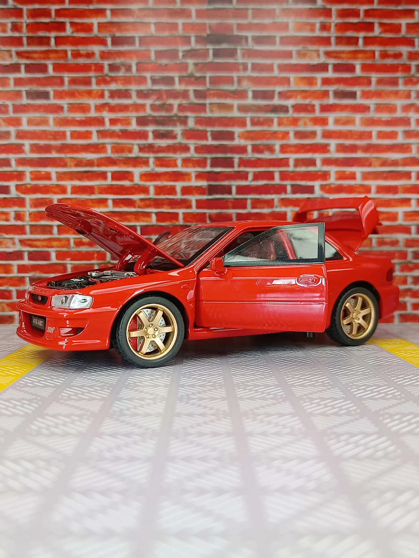 1:32 Scale Subaru Impreza Diecast Model 3 1:32 Scale Subaru Impreza Diecast Model - Image 3