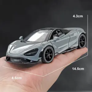 1:32 Scale Diecast Supercar Model with Lights 18 S24fa034b43364bd9b2343fa0edb931bcM