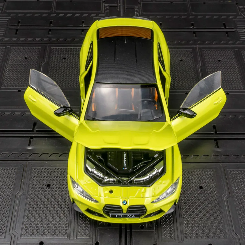 BMW M4 G82 1:24 Diecast Model with Lights 3 BMW M4 G82 1:24 Diecast Model with Lights - Image 3