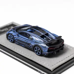 Chiron Super Sport 1:64 Scale Model Car 8 S254efb3b6b9e45a3a832a3a12bcef088t