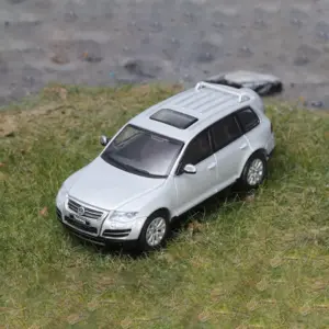 1:64 Diecast Volkswagen Touareg Model Gold Finish 11 S27b694e8033c440c9d9d865fc493e69bj