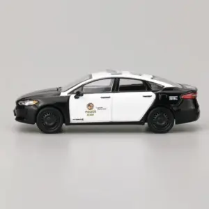 Diecast Ford Mondeo Police Model 1:64 Scale 12 S28666c157f6e421880a5f6892f0b6e54o