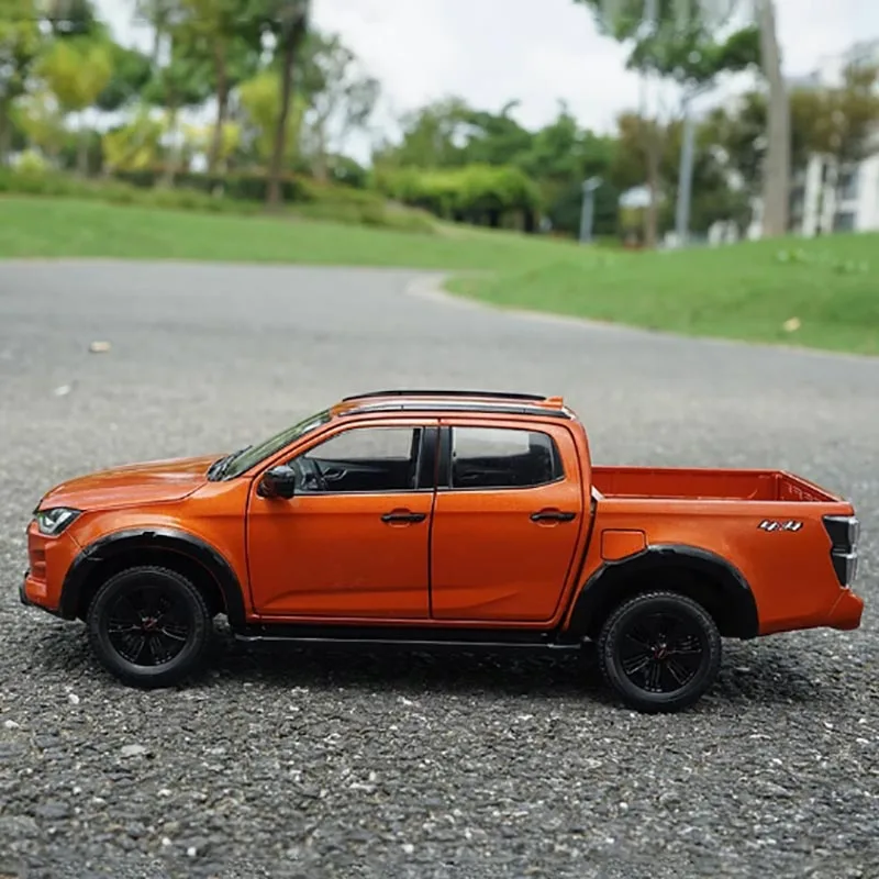 2023 ISUZU D-MAX Diecast Model Pickup Truck 2 2023 ISUZU D-MAX Diecast Model Pickup Truck - Image 2
