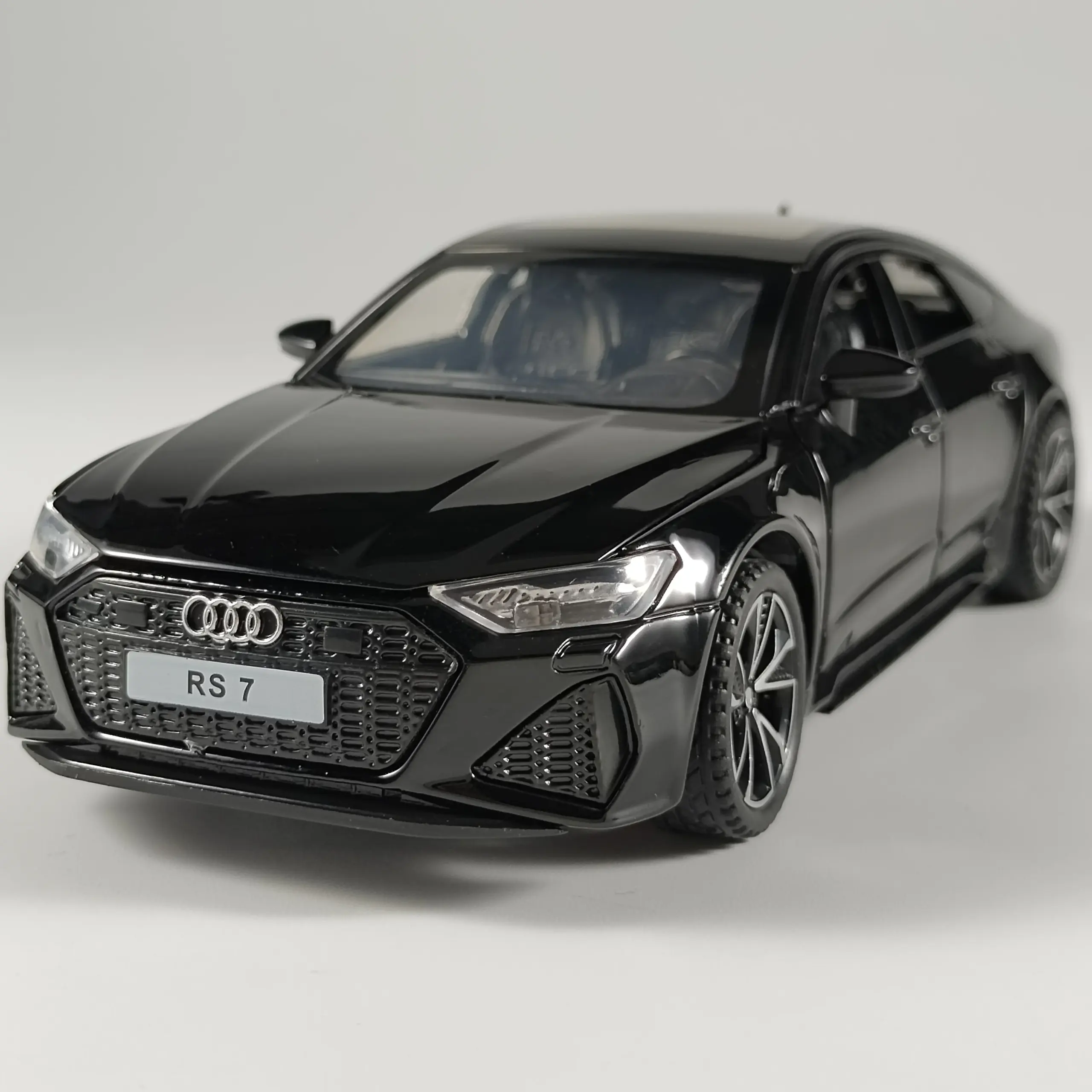 1:32 Audi RS7 Diecast Model Car in Grey 3 1:32 Audi RS7 Diecast Model Car in Grey - Image 3