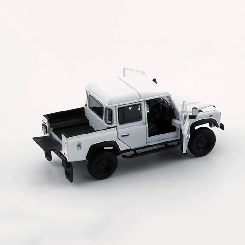 Diecast 1/64 Land Rover Defender 110 Model 5 Diecast 1/64 Land Rover Defender 110 Model - Image 5