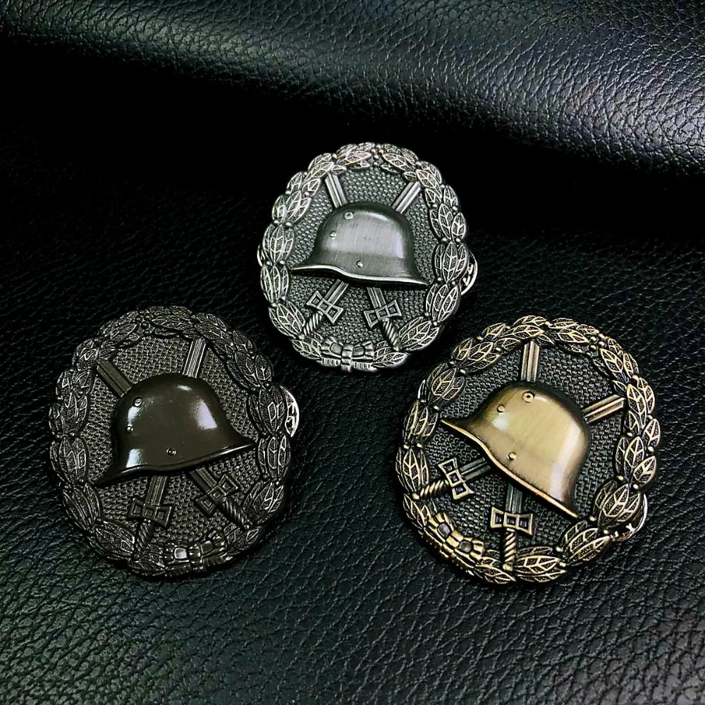 German Metal Badge Medal with Helmet Design 2 German Metal Badge Medal with Helmet Design - Image 2