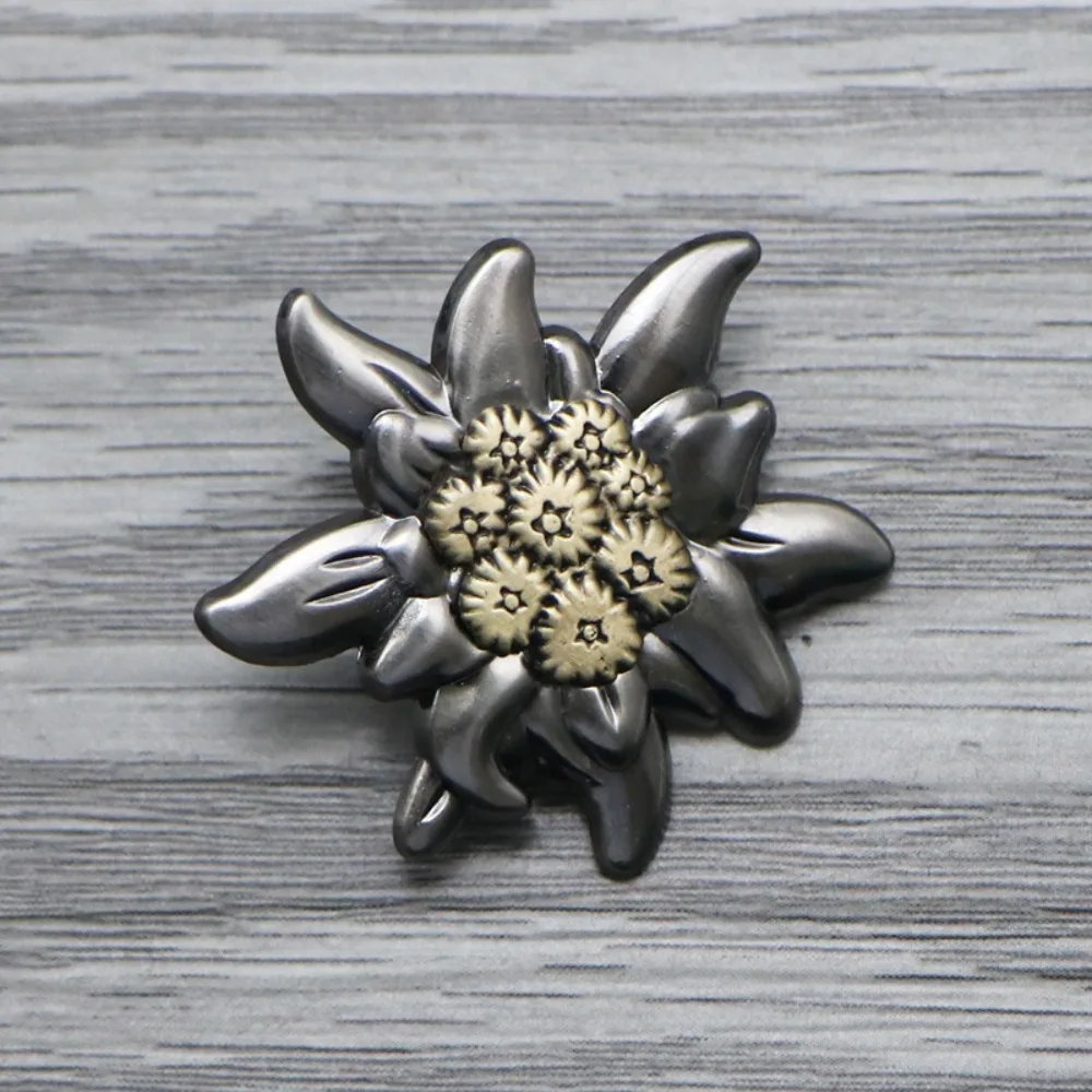 Retro Style Edelweiss Badge Pin 3.6 cm 10 Retro Style Edelweiss Badge Pin 3.6 cm - Image 10