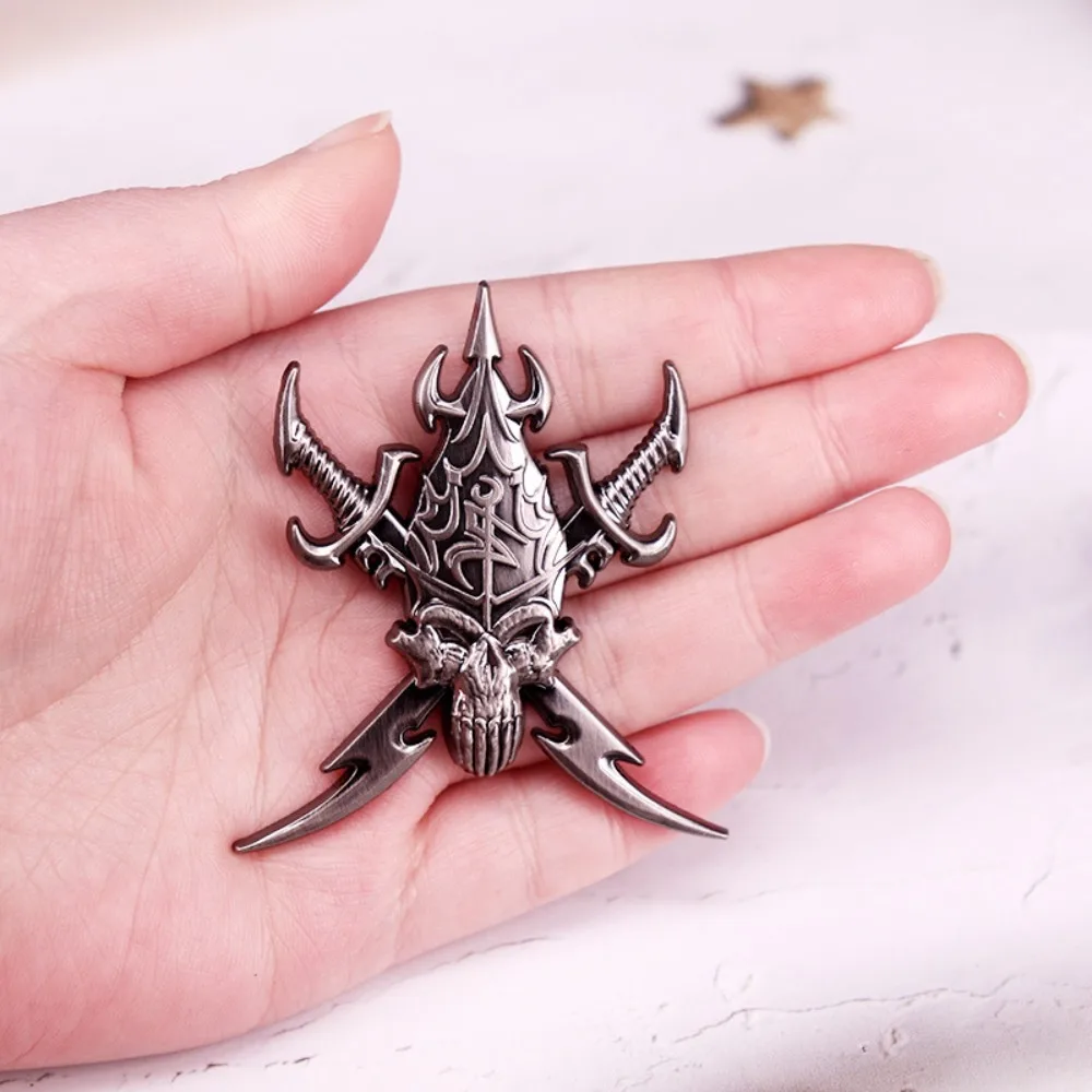 Dark Eldar Warrior Skull Badge 4cm Metal Alloy 2 Dark Eldar Warrior Skull Badge 4cm Metal Alloy - Image 2