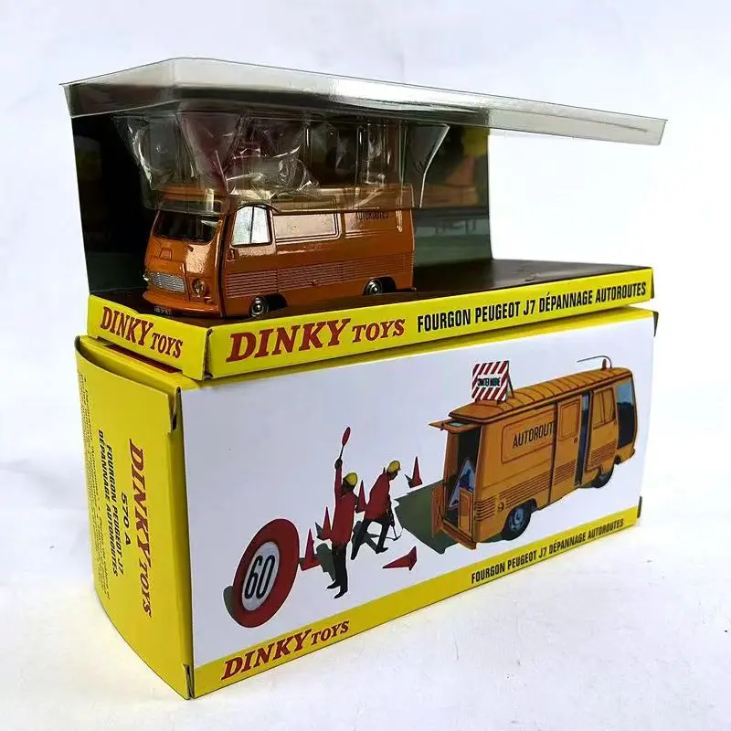 Peugeot J7 Tow Truck 1:43 Scale Diecast Model 5 Peugeot J7 Tow Truck 1:43 Scale Diecast Model - Image 5