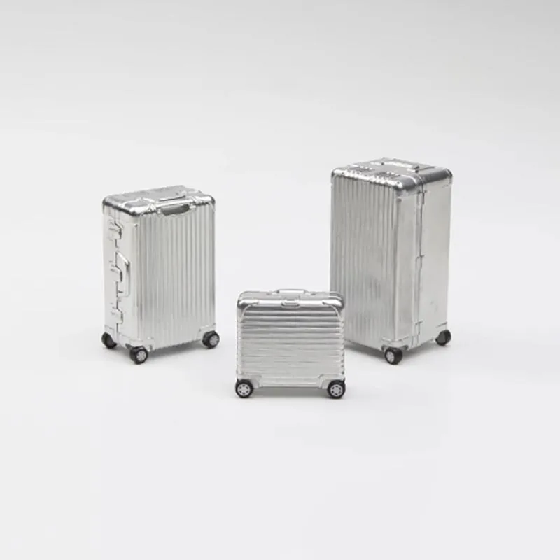 1:18 Scale Three-Piece Suitcase Set 3 1:18 Scale Three-Piece Suitcase Set - Image 3